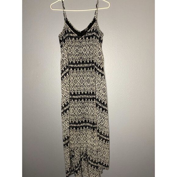 A.N.A Black and White Spaghetti Strap Geometric Pattern Vneck Maxi Size S - Picture 1 of 11